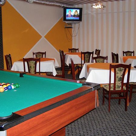 Denisa Hotel โอโตเปนี ภายนอก รูปภาพ