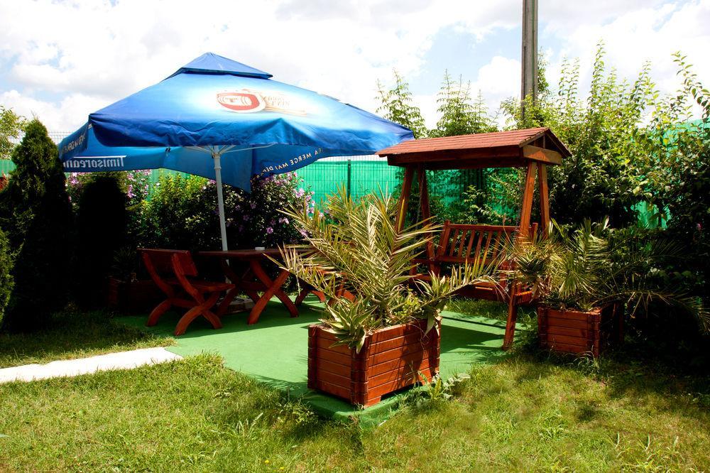 Denisa Hotel โอโตเปนี ภายนอก รูปภาพ