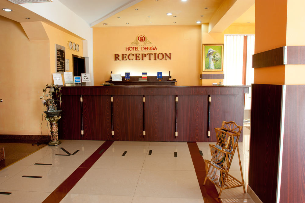 Denisa Hotel โอโตเปนี ภายนอก รูปภาพ